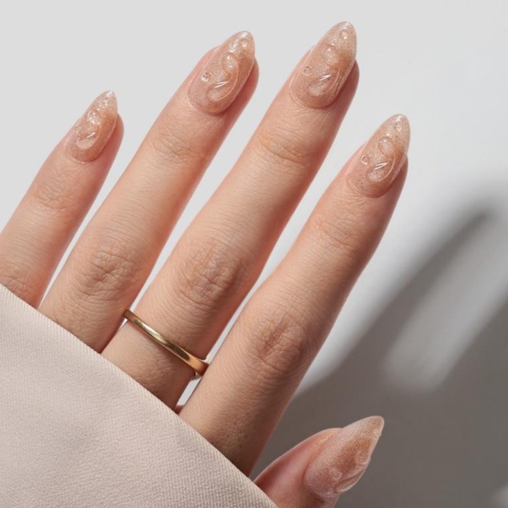 💅🏻 Water Drop 3D Press-On Nails – Almond Shape, Soft Gel – NEW